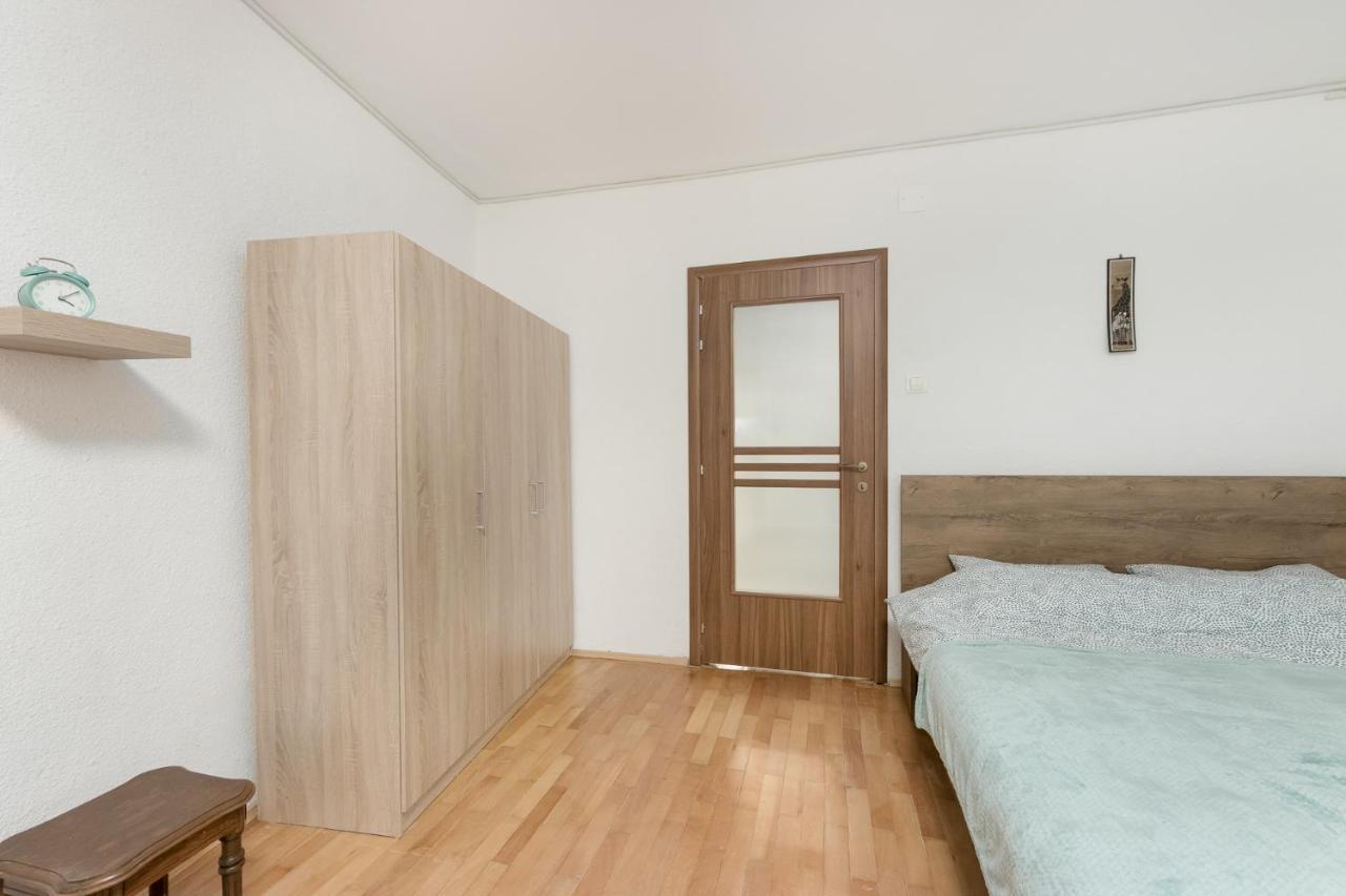 Appartamento Vlad House Decebal Bucarest Esterno foto