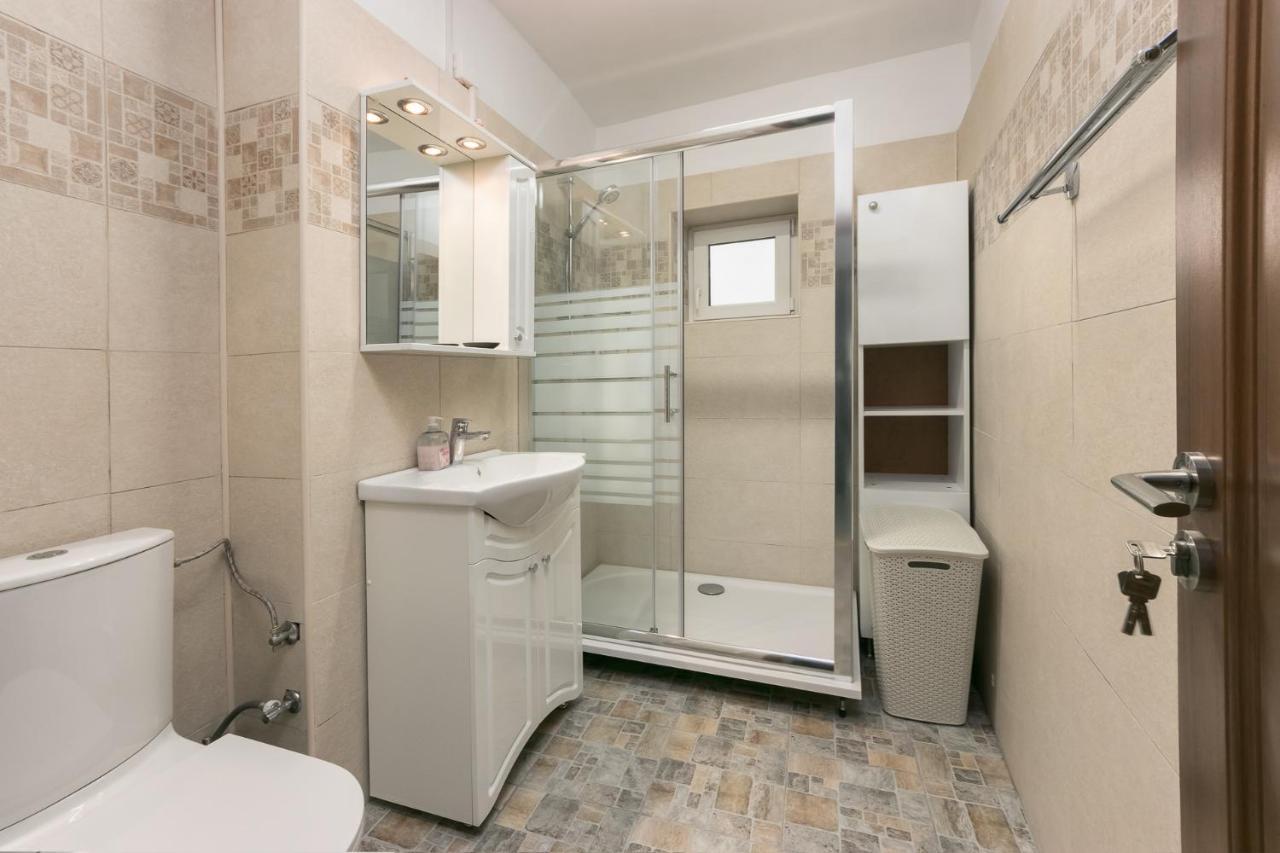 Appartamento Vlad House Decebal Bucarest Esterno foto