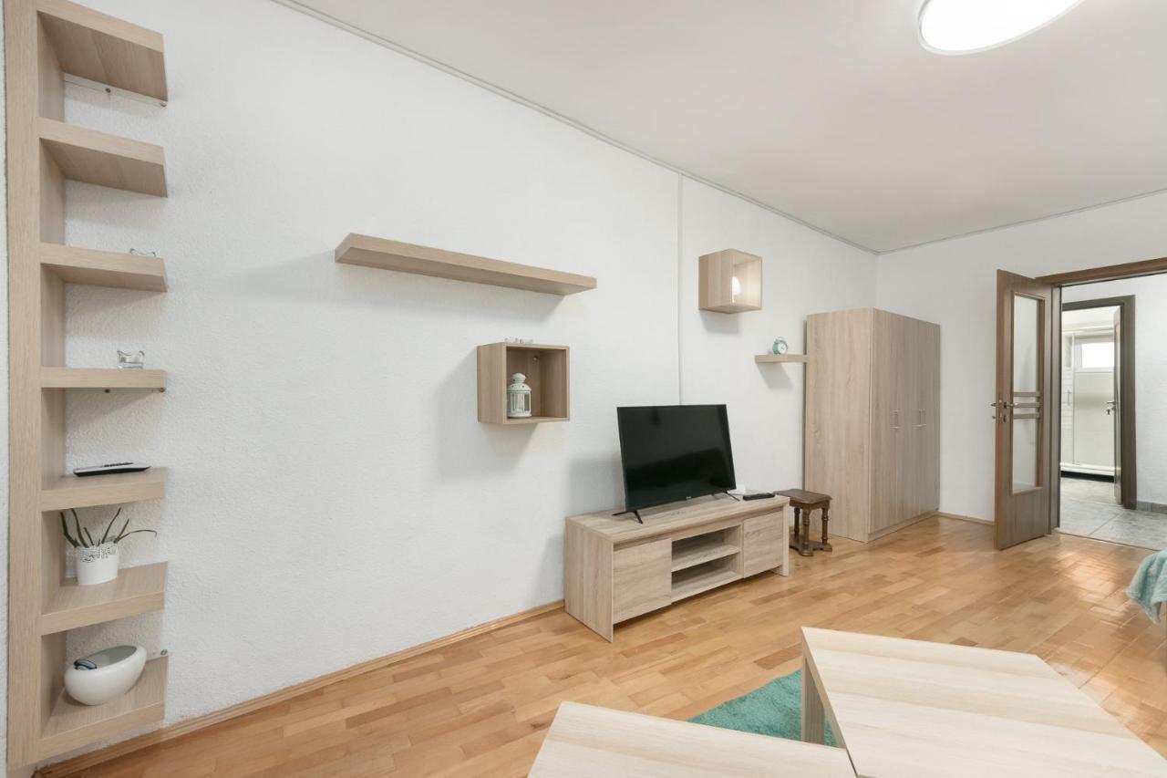 Appartamento Vlad House Decebal Bucarest Esterno foto